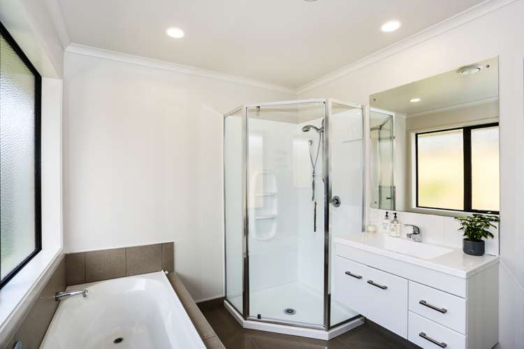 21 Fletcher Lane Patumahoe_12