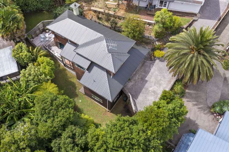 2/25 Howard Road Northcote_1