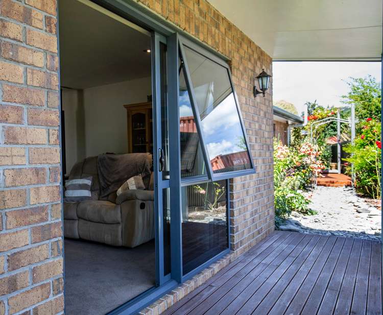 5 Munson Street Reefton_14