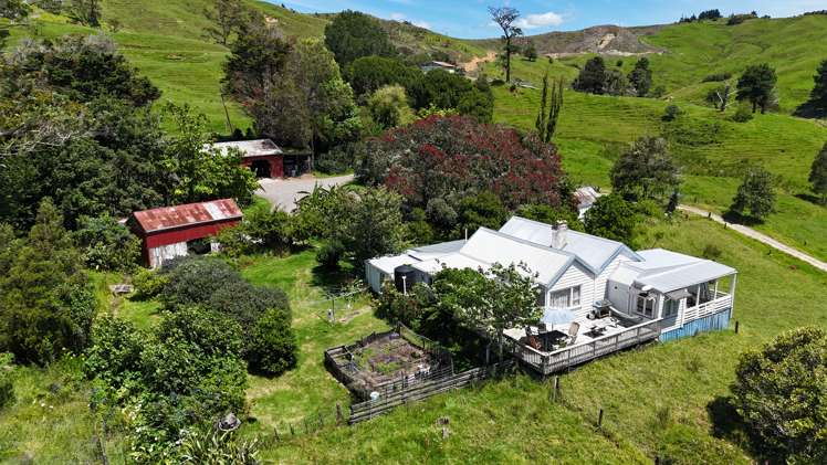 444 Wharekawa Road Oue_16