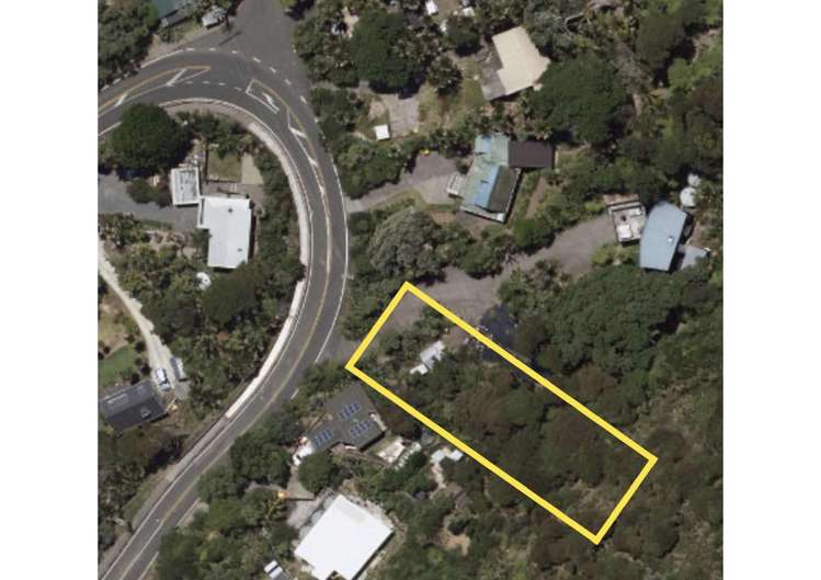 10 Piha Road Piha_11