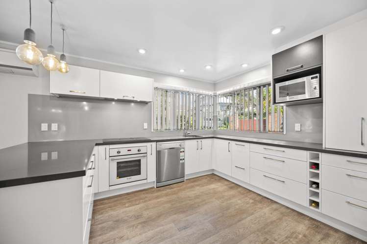 9 Lemonwood Place The Gardens_2