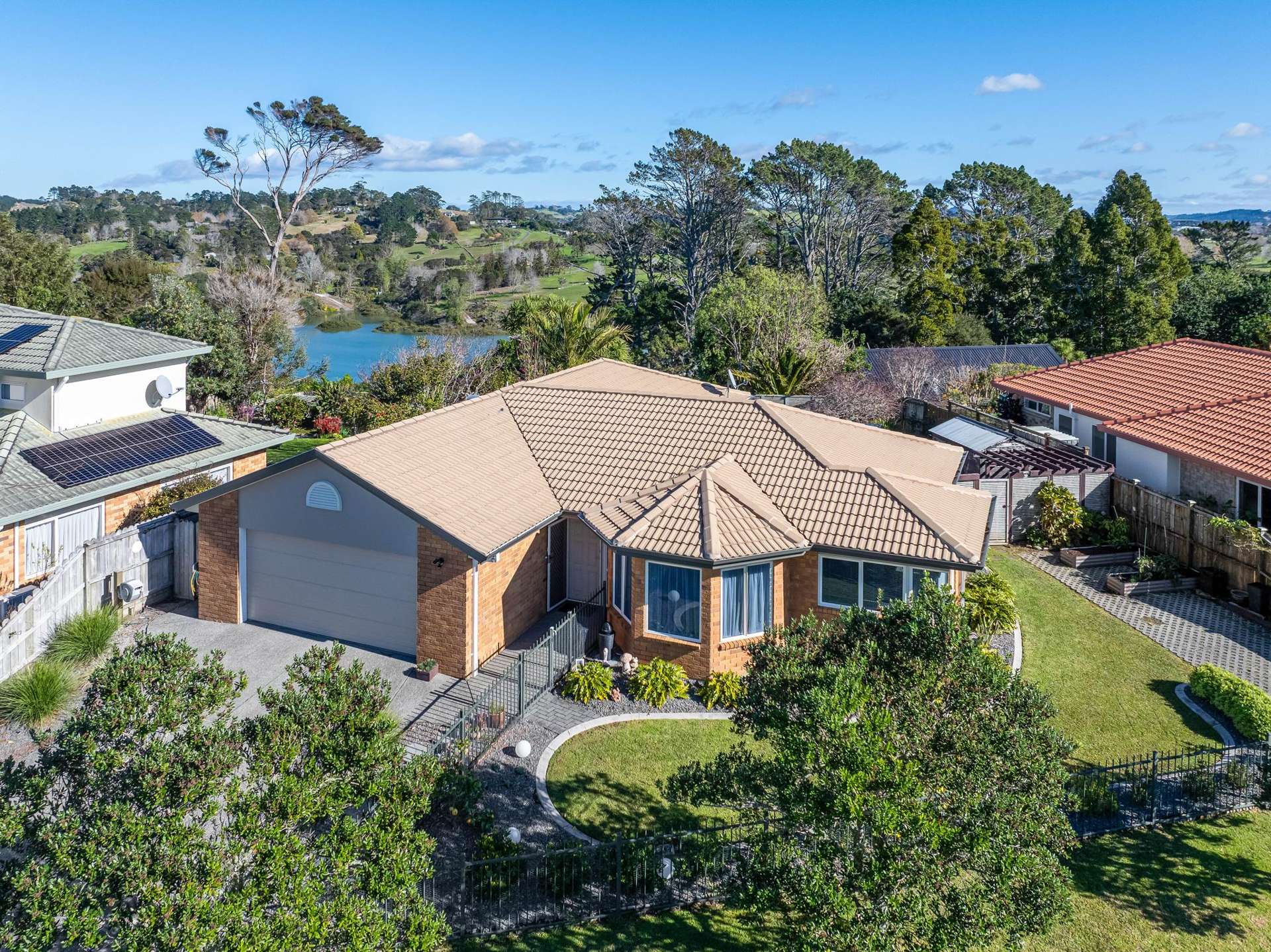 46 Blue Heron Rise Stanmore Bay_0