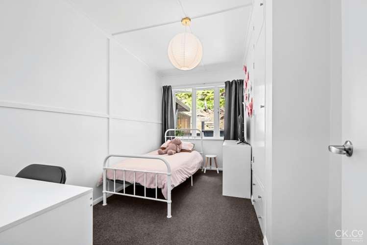 74 Elmslie Road Pinehaven_14