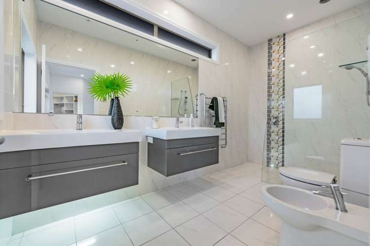 90a Marine Parade Mellons Bay_30