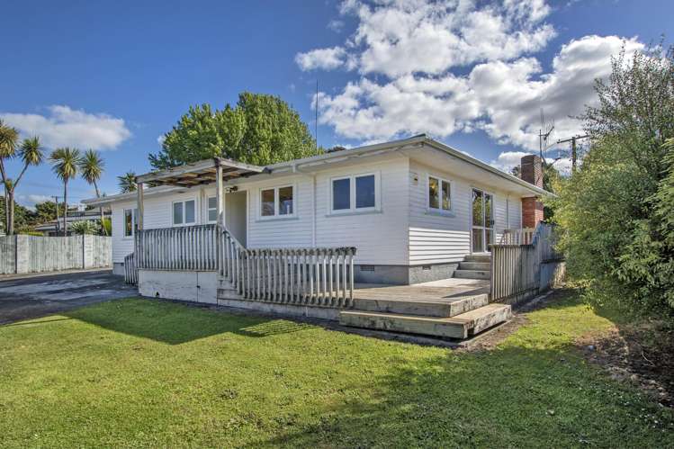 17 Tui Crescent_0