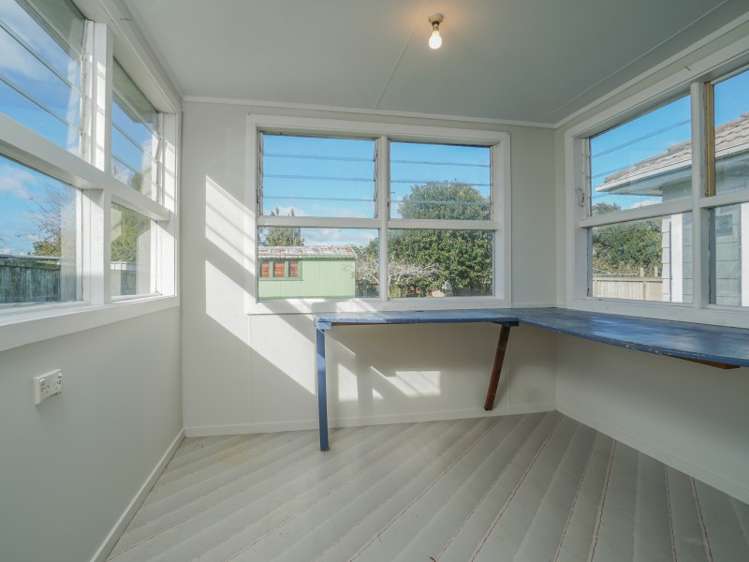 2b Springbank Lane Te Atatu Peninsula_13