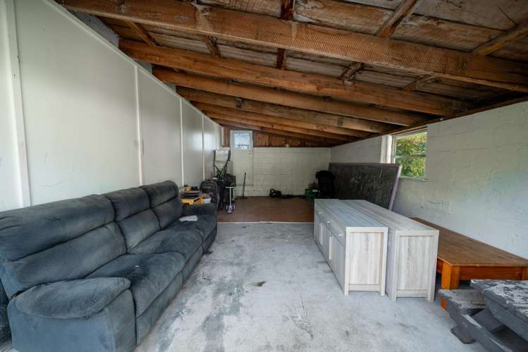 61 Half Mile Road Tuatapere_21