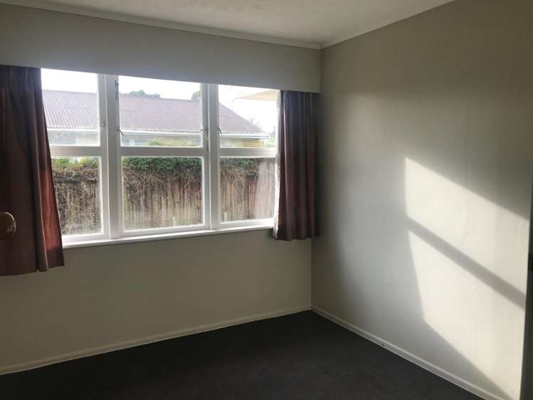 14 Defoe Avenue 1076_3