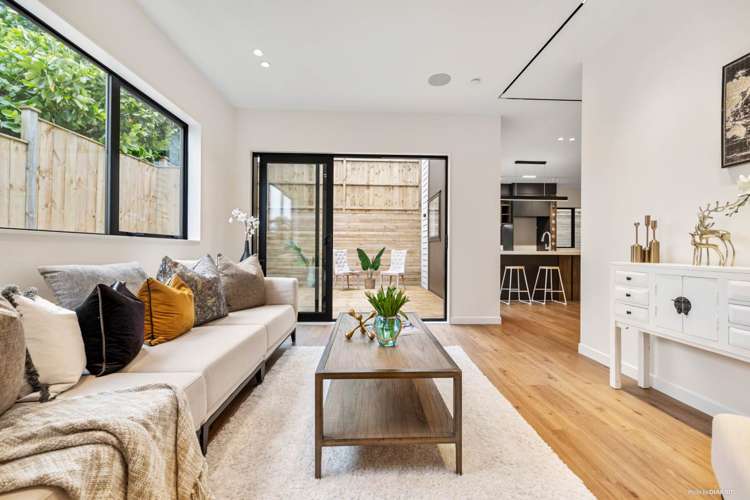 8b Meyrick Place Meadowbank_5