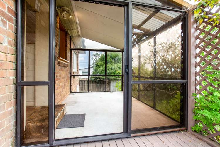 67 West Coast Road Glen Eden_7