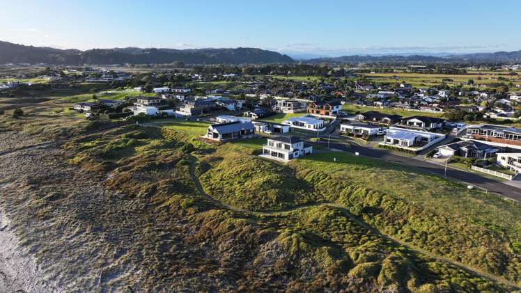 47 Pacific Parade Coastlands_8