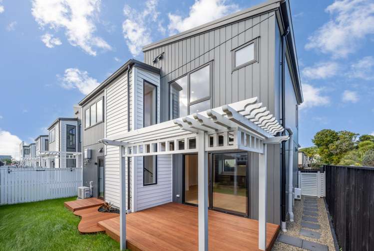 145E Bucklands Beach Road_1