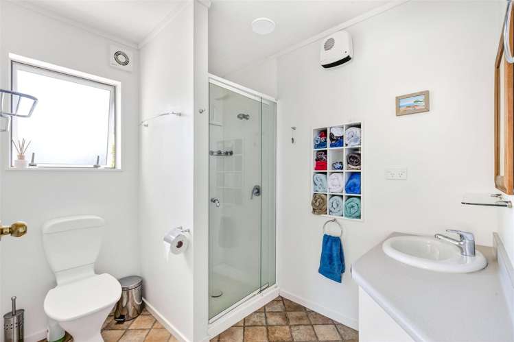 65a Selwyn Street Pohara_9