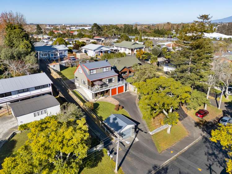 17 Huia Avenue Forest Lake_21
