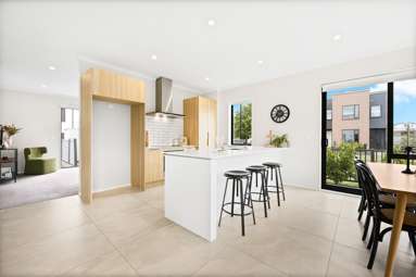 38 Roundel Crescent_1