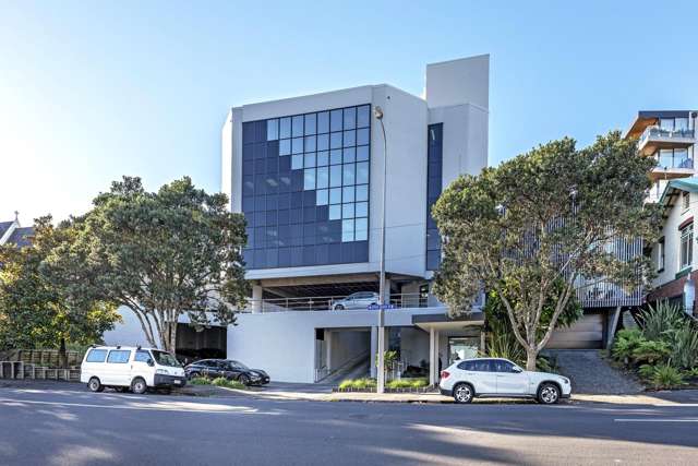 Turnkey contemporary office in Eden Terrace