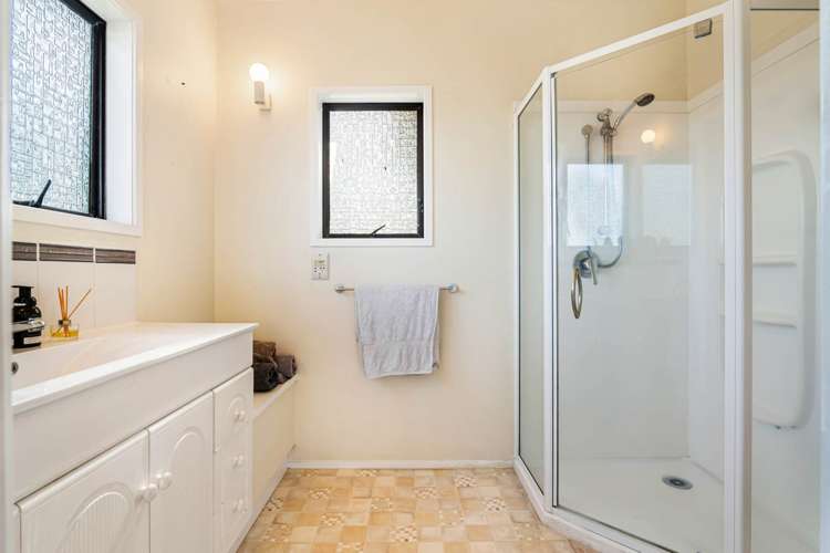 34 Wade River Road Stanmore Bay_18