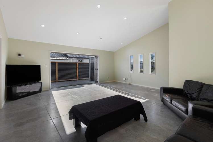 14 Surfers Avenue Waihi Beach_8
