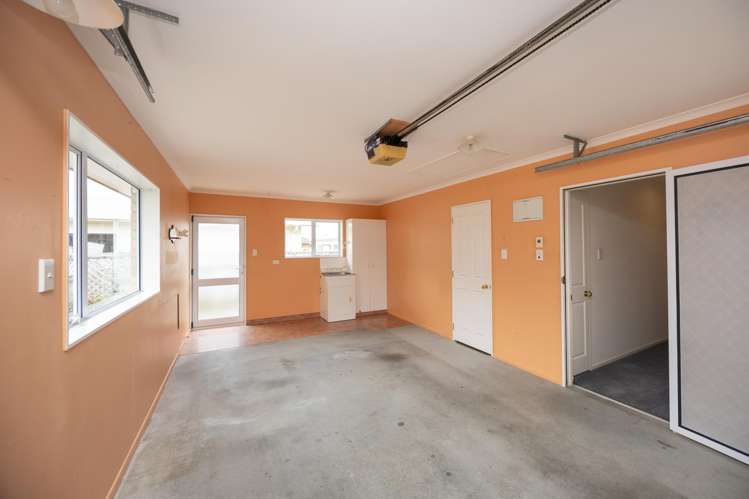 2 Perreau Court Feilding_10