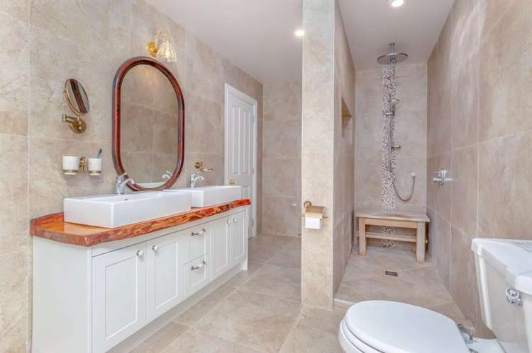 9 Dinning Road Riverhead_10