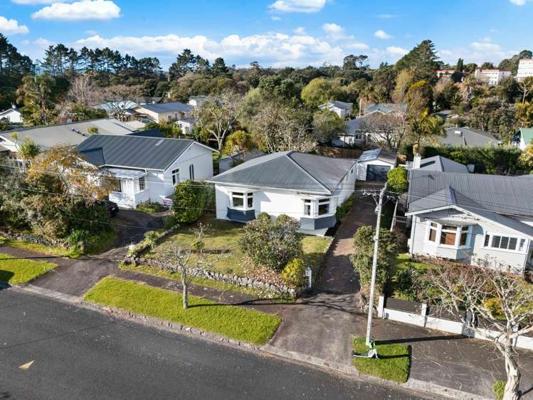 15 Chatham Avenue Mount Albert_29