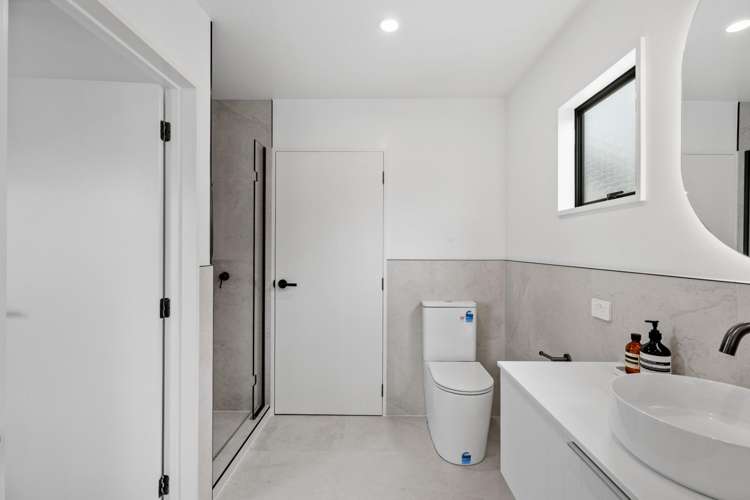 2/8 Mayfair Street Riccarton_20