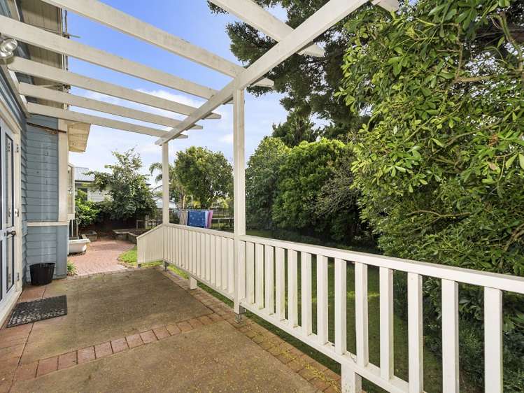 8 Masons Avenue Hamilton East_14