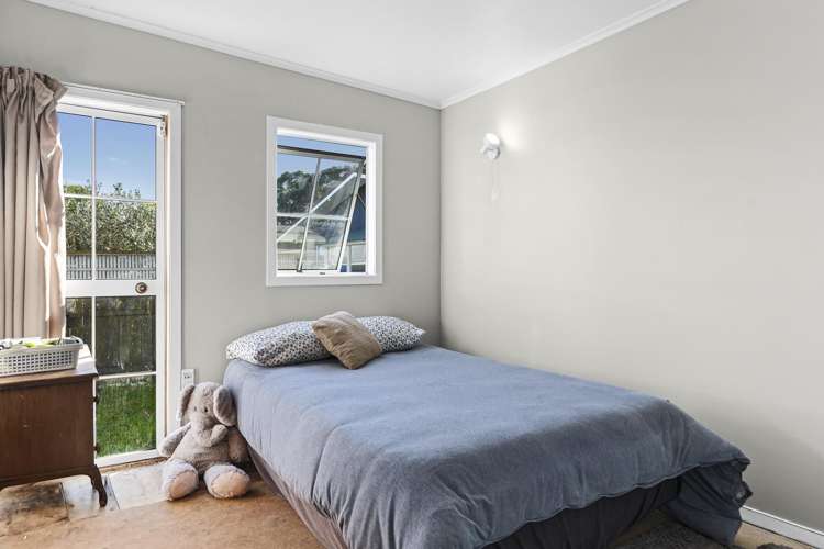 200 Tukapa Street Westown_13