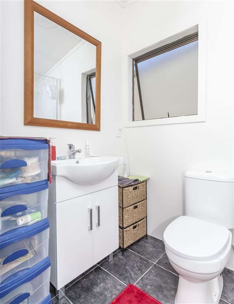 311 Linton Crescent Whangamata_17