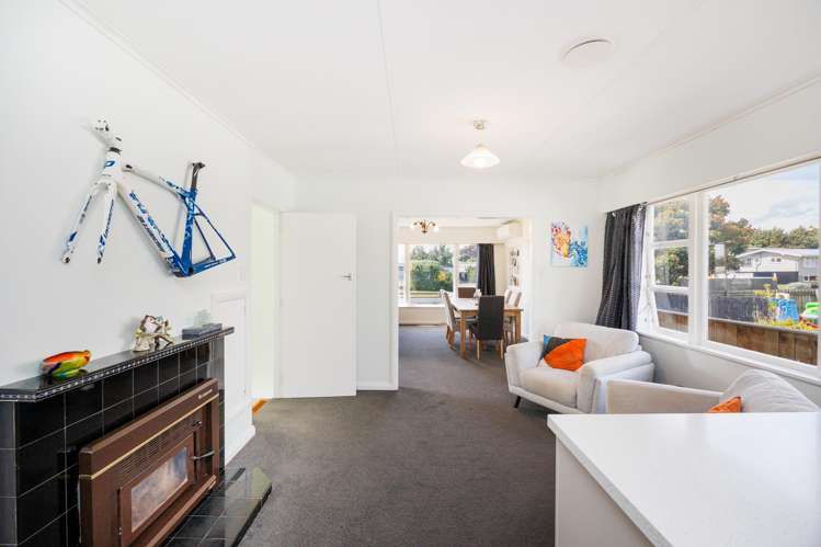 15 Fairview Avenue Feilding_6