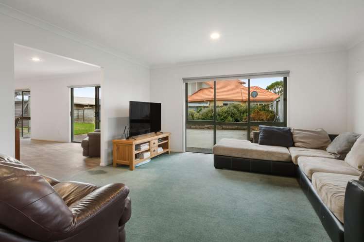 8 Athenree Heights Athenree_12