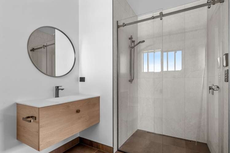 19 Magnum Drive Cromwell_13