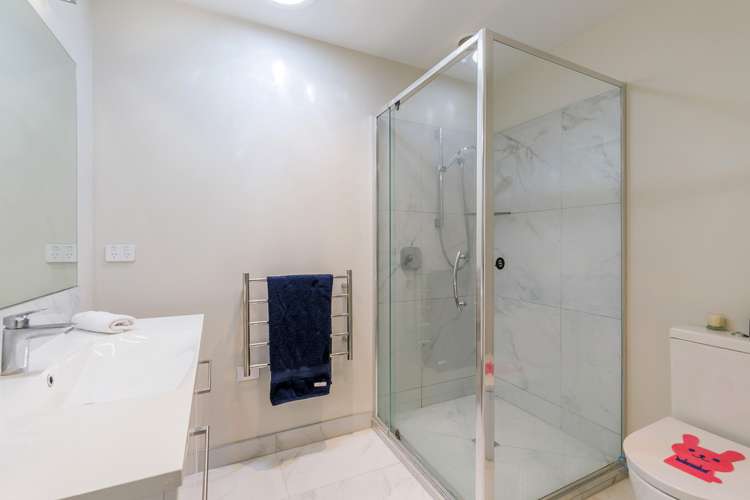 13 Watermill Lane Silverdale_17