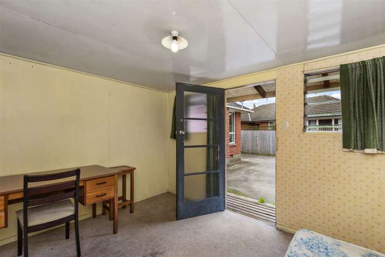 22 Russley Road Russley_10