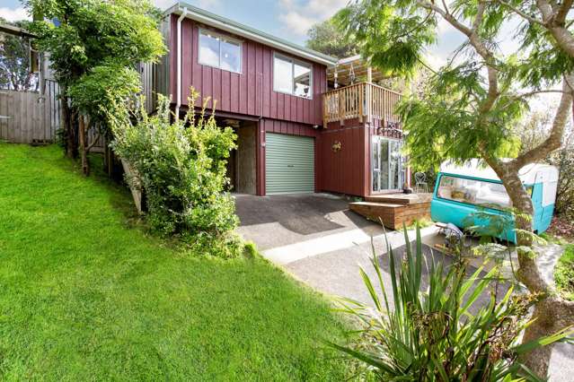 3 BRMS, SLEEPOUT PLUS SELF CONTAINED STUDIO