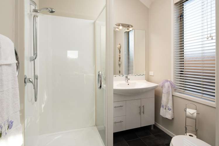 7 Algarve Close Blenheim Central_10