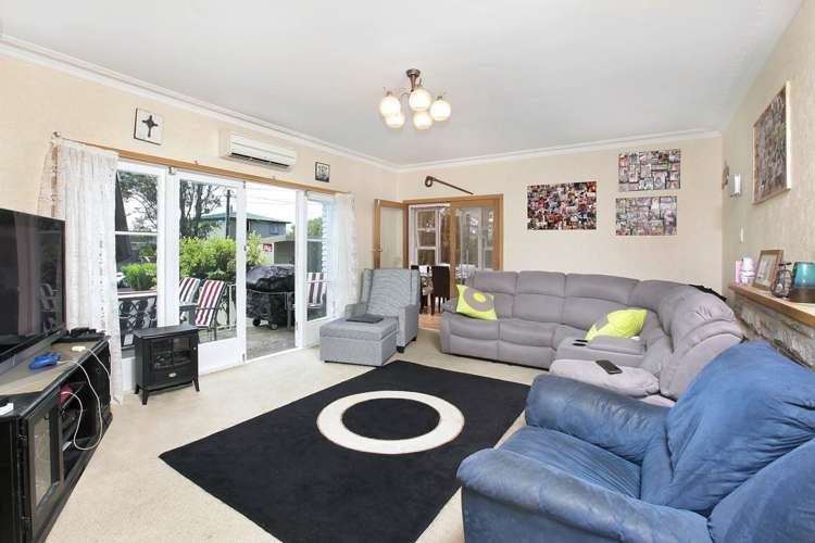 8 Sherwood Avenue Te Atatu South_2