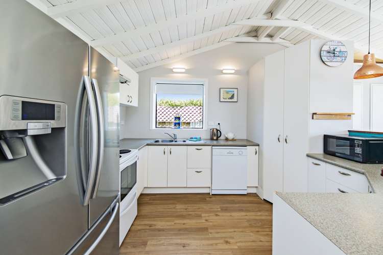 26 Rotten Row Waikuku Beach_5