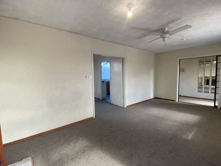 9 Sutton Avenue Mangere East_3