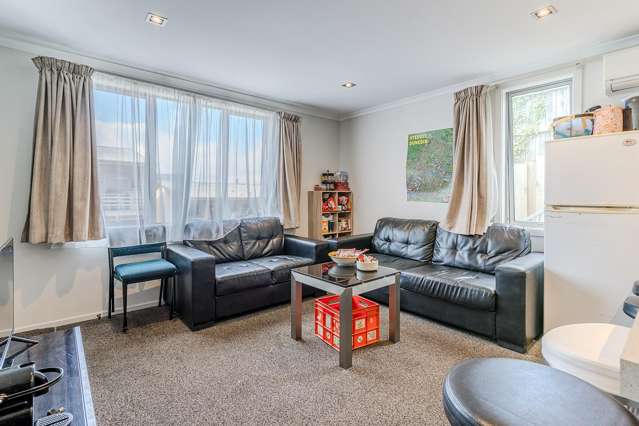 23 A,B,C Cargill Street Dunedin Central_2