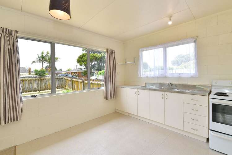 168a Centreway Road Orewa_11
