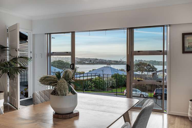 1/14 Lake View Road Takapuna_24