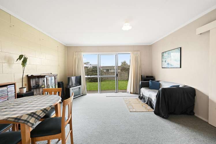 57a Saxbys Road Deanwell_16