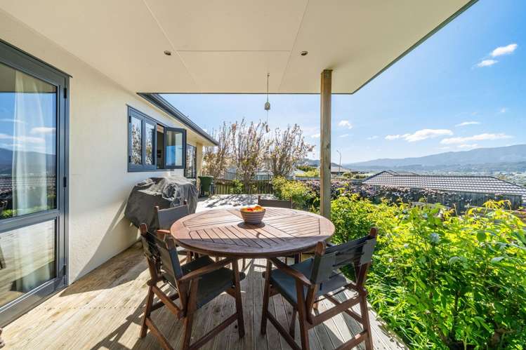 5 Ormrod Grove Riverstone Terraces_23