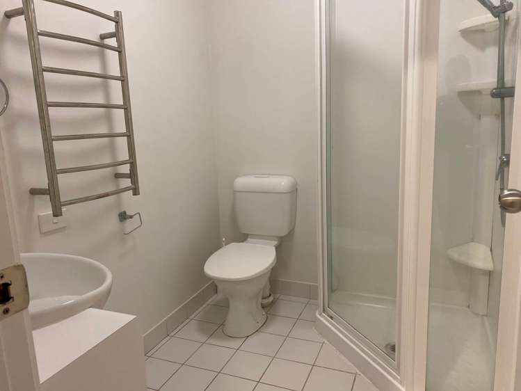 16/42 Saint Benedicts Street Eden Terrace_5