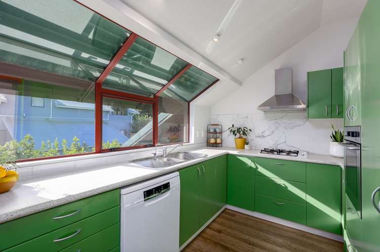 8 Seafield Terrace Glenduan_5