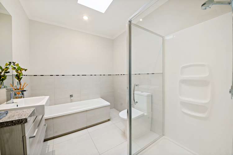 63 Costa Viva Crescent Karaka_16