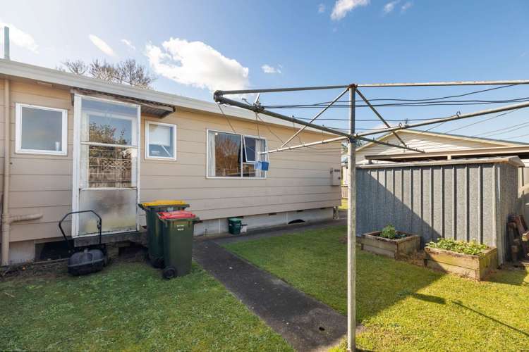 1/30 Waiari Road Conifer Grove_13