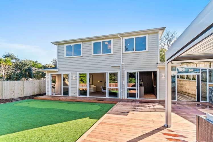 9C Olwyn Place Greenhithe_12